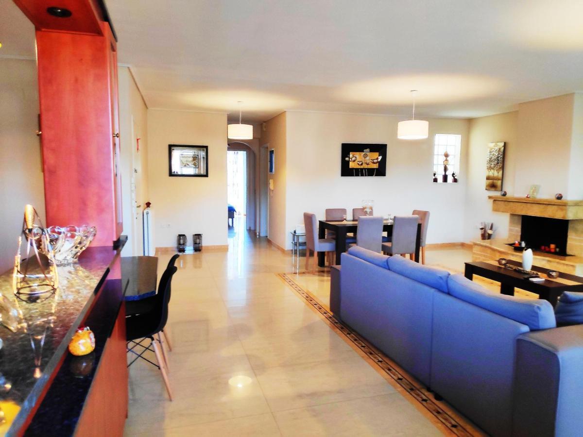 Penthouse In Center Of Sparta Exterior photo