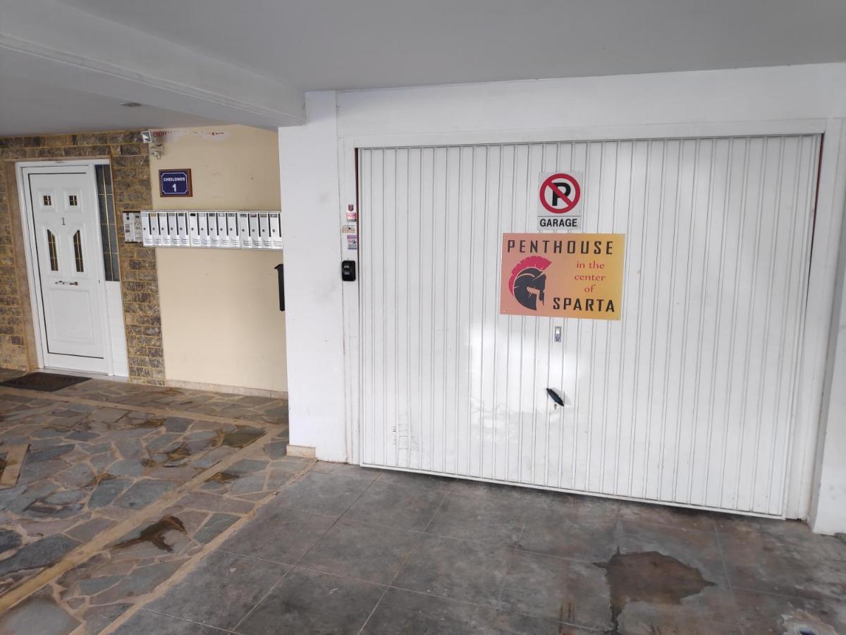 Penthouse In Center Of Sparta Exterior photo